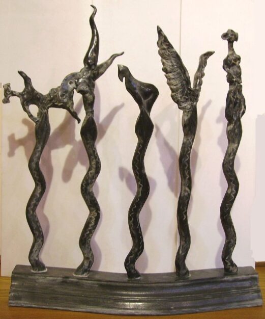 Foto della scultura dell'artista Paolo Iacomino dal titolo Percorso, bronzo di 55x48x14 cm del 2009
