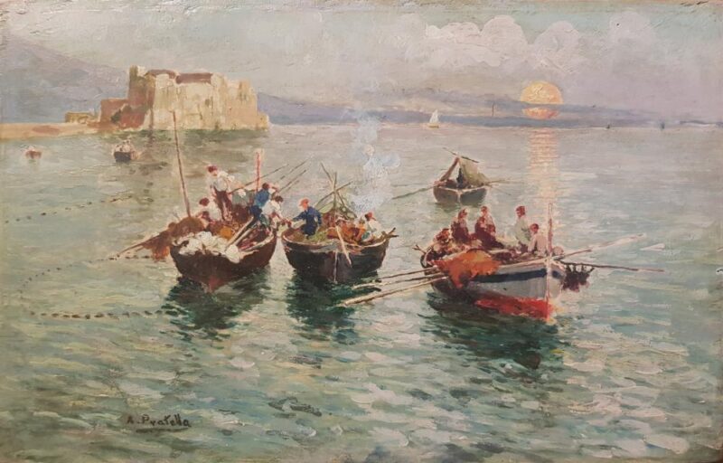 Opera unica originale di Attilio Pratella (1856-1949), olio su tavola di 22,3 x 35,3 cm raffigurante Pescatori nel Golfo di Napoli con veduta di Castel dell'Ovo.